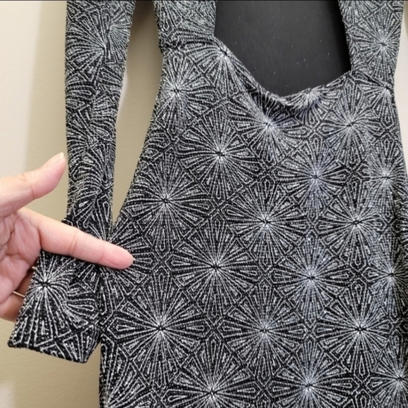 H&M Glittery Fitted Long Sleeves Mini Dress 4 - Picture 6 of 11